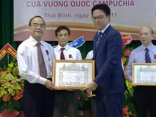 ĐH Y Dược Thái Bình nhận Huân chương Hữu nghị Vương quốc Campuchia trao tặng