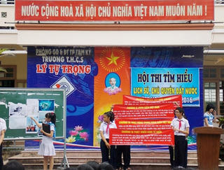 “Ngợi ca, tìm hiểu lịch sử, chủ quyền đất nước, học tập và làm theo tấm gương đạo đức của Hồ Chí Minh”