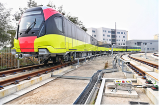 [VIDEO]: Toàn cảnh đoàn tàu đầu tiên của tuyến metro Nhổn - ga Hà Nội chạy thử
