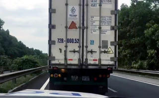 Tài xế bị phạt 2,5 triệu đồng vì không nhường đường cho xe ưu tiên