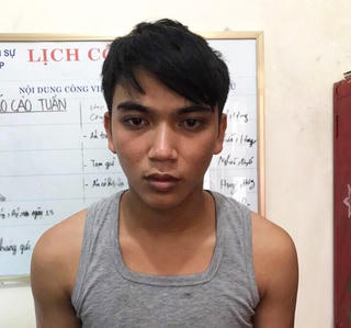 Tạm giữ hình sự tài xế tông chiến sĩ CSGT, kéo lê 400m