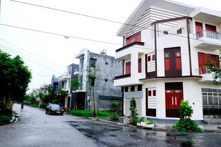 Đổi đời sau 10 năm ‘lên bờ’