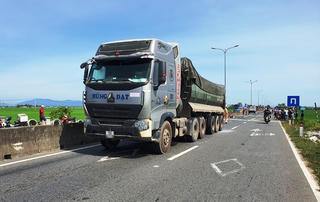 Quảng Nam: Xe tải va chạm xe máy khiến 1 người tử vong