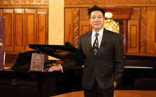 Người thầy & tình yêu đặc biệt với opera