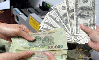 Lãi suất tiền gửi USD 0%