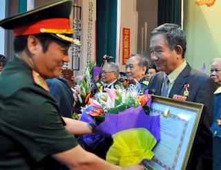 Hai thế hệ anh hùng trong một gia đình