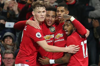 Man Utd 4-1 Newcastle: Hàng công thăng hoa, 'Quỷ đỏ' giành trọn điểm