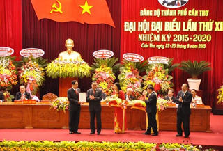 Đại hội đại biểu Đảng bộ TP. Cần Thơ lần thứ XIII: Xây dựng Cần Thơ cơ bản là TP công nghiệp trước 2020 và là cực phát triển của vùng ĐBSCL