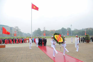 Hành trình Mùa Xuân từ những giếng dầu:  Người lao động Dầu khí báo công lên Chủ tịch Hồ Chí Minh