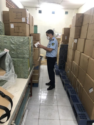 TP Hồ Chí Minh phát hiện lô khẩu trang có dấu hiệu giả mạo nhãn hiệu