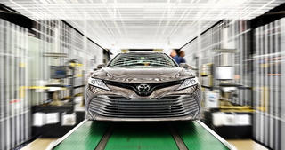 Toyota Camry 2018 chính thức đi vào sản xuất