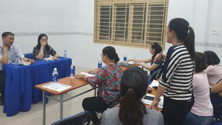 Vụ phụ huynh đòi minh bạch tài chính: Đình chỉ hiệu trưởng thêm 15 ngày