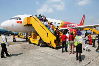 Vietjet mở 2 đường bay mới Nha Trang – Hải Phòng, Vinh – Buôn Ma Thuột