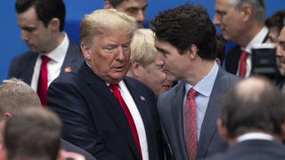 Những lần 'vạ miệng' của nguyên thủ thế giới vì quên tắt micro