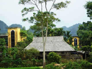 Nà Khuổi chuyển mình