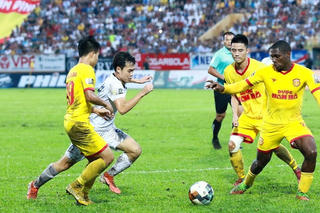 V.League 2022: Căng thẳng ngay từ vạch xuất phát