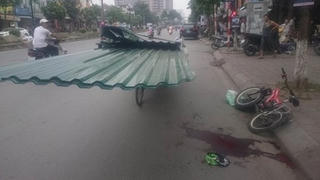 'Bé trai bị tôn cứa cổ không được sơ cứu đúng cách'