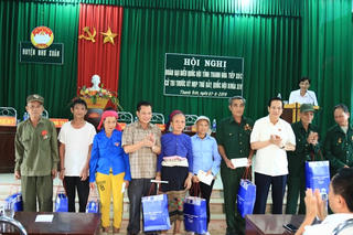 Đoàn ĐBQH tỉnh Thanh Hóa tiếp xúc cử tri huyện Như Xuân