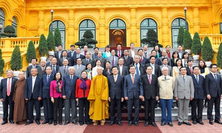 Càng sóng gió tinh thần đại đoàn kết lại càng cao