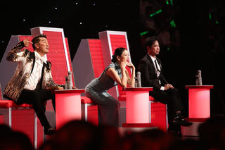 Đàm Vĩnh Hưng 'mắng' Quang Lê 'trở mặt' tại Thần tượng Bolero