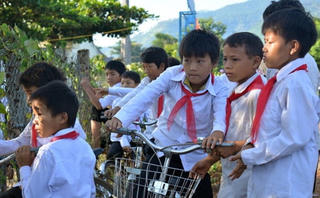 Miễn, giảm học phí đối với học sinh, sinh viên nghèo