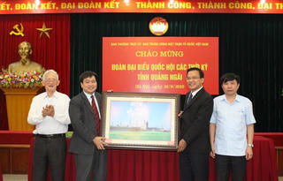 Đoàn Đại biểu QH tỉnh Quảng Ngãi thăm MTTQ Việt Nam