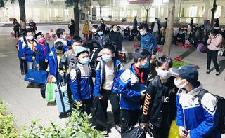 Thanh Hóa: Phát hiện 3 F0, 131 cô trò đi cách ly trong đêm