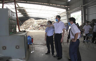 Phó Chủ tịch Phùng Khánh Tài giám sát công tác môi trường tại Nghệ An