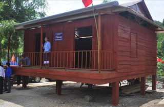 Quảng Bình: Bàn giao 43 ngôi nhà cho đồng bào dân tộc ở Trọng Hóa và Dân Hóa