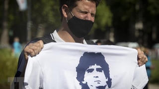 Công tố viên điều tra về cái chết của huyền thoại bóng đá Maradona