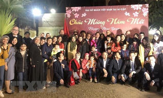 Đậm đà tình người và hương vị Tết quê nhà trên đất châu Phi