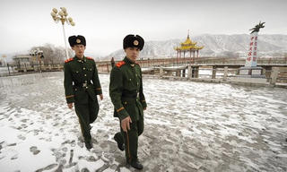 Triều Tiên tuyên bố sẵn sàng sử dụng vũ khí hạt nhân