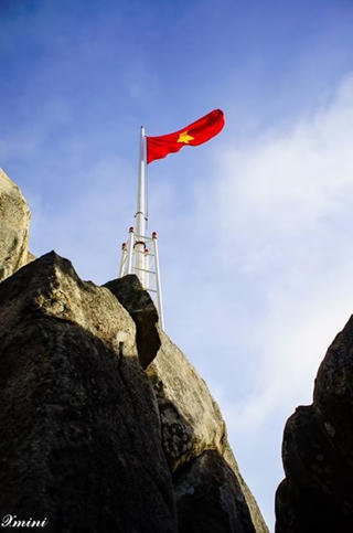 Đất Đỏ dậy sắc cờ bay