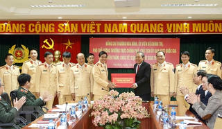 Phó Thủ tướng Trương Hòa Bình chúc Tết một số đơn vị Bộ Công an