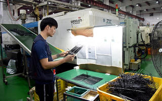 Hỗ trợ doanh nghiệp chuyển đổi, vượt khó