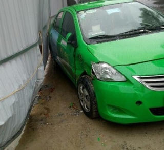 Tài xế taxi tông người trông xe tử vong vì bị nhắc nhở