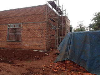 Chiếm đất rừng xây nhà trái phép: Chính quyền không biết?