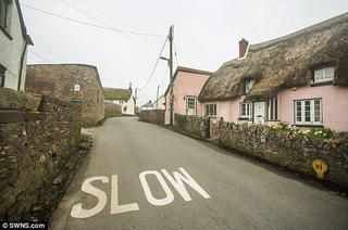 Ngôi làng mỗi năm lại cao thêm 2cm