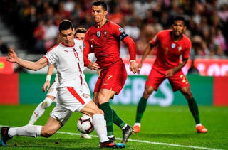 C.Ronaldo chấn thương, Bồ Đào Nha hòa thất vọng Serbia