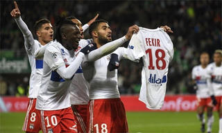 Thủ quân Lyon bị CĐV truy đuổi vì mừng bàn thắng kiểu Messi