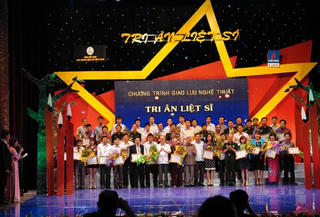 Chương trình giao lưu nghệ thuật “Khát vọng đoàn tụ”