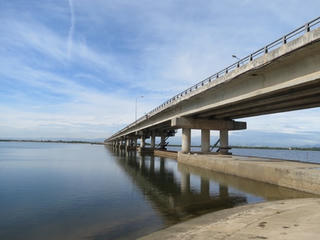 Chống mặn cho sông Hương