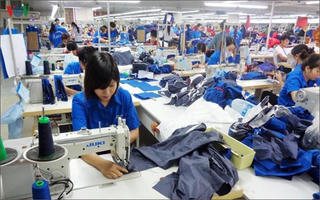 Tạm ngừng công việc do Covid-19 vẫn được nhận mức lương tối thiểu