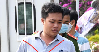 Bắt kẻ biến thái rình chặn nữ sinh để khoe 'hàng'