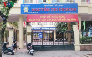 Kỷ luật cảnh cáo cô giáo đánh liên tiếp vào chân học sinh