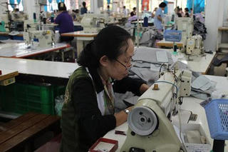 Thiếu chính sách hỗ trợ sinh kế cho người cao tuổi