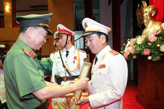 Công bố quyết định bổ nhiệm ông Trần Quốc Tỏ làm Thứ trưởng Bộ Công an