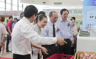 Địa chỉ Xanh trên O2 TV: Cầu nối giữa sản xuất và tiêu dùng