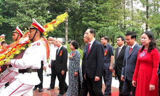 Kỷ niệm trọng thể 130 năm ngày sinh Chủ tịch Tôn Đức Thắng