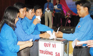 Hà Nội: Gần 5,4 tỷ đồng ủng hộ quỹ “Vì Trường Sa thân yêu”